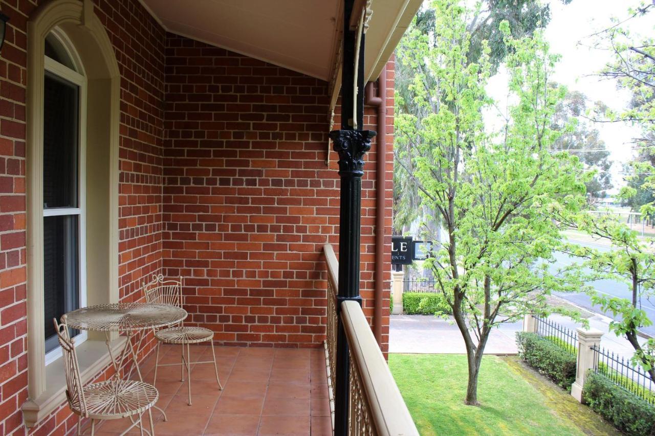 Carlyle Suites&apartamentos Wagga Wagga Exterior foto