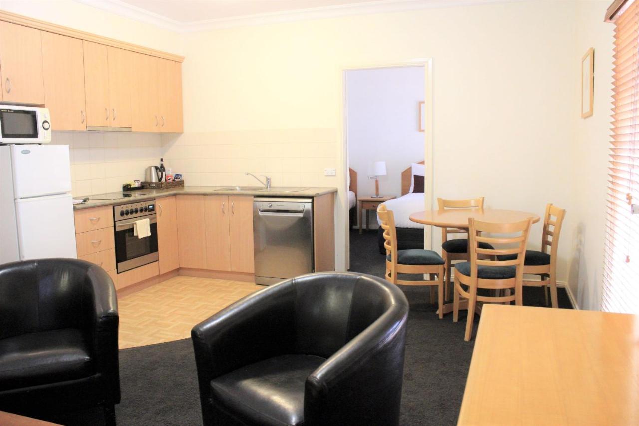 Carlyle Suites&apartamentos Wagga Wagga Exterior foto